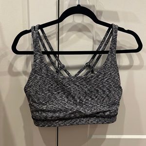 Lululemon sports bra